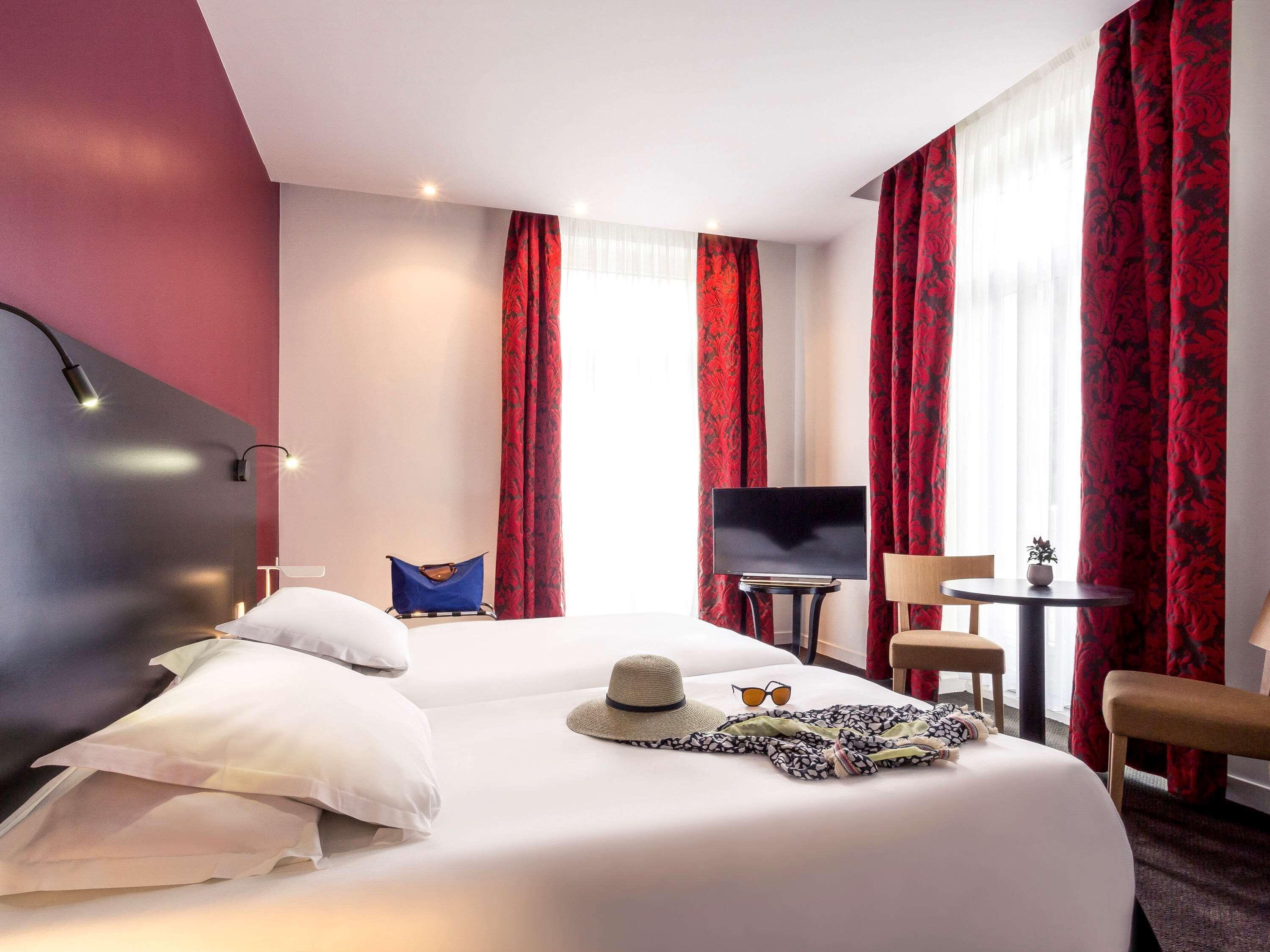 Mercure Les Bains Grand Des Thermes Hotel 4*